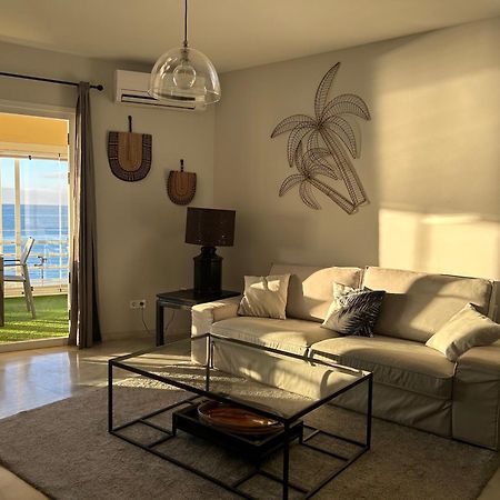 Apartamento En Primera Linea/Beachfront Apartment Fuengirola Dış mekan fotoğraf