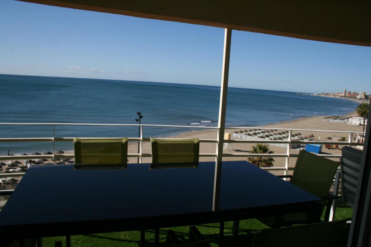 Apartamento En Primera Linea/Beachfront Apartment Fuengirola Dış mekan fotoğraf