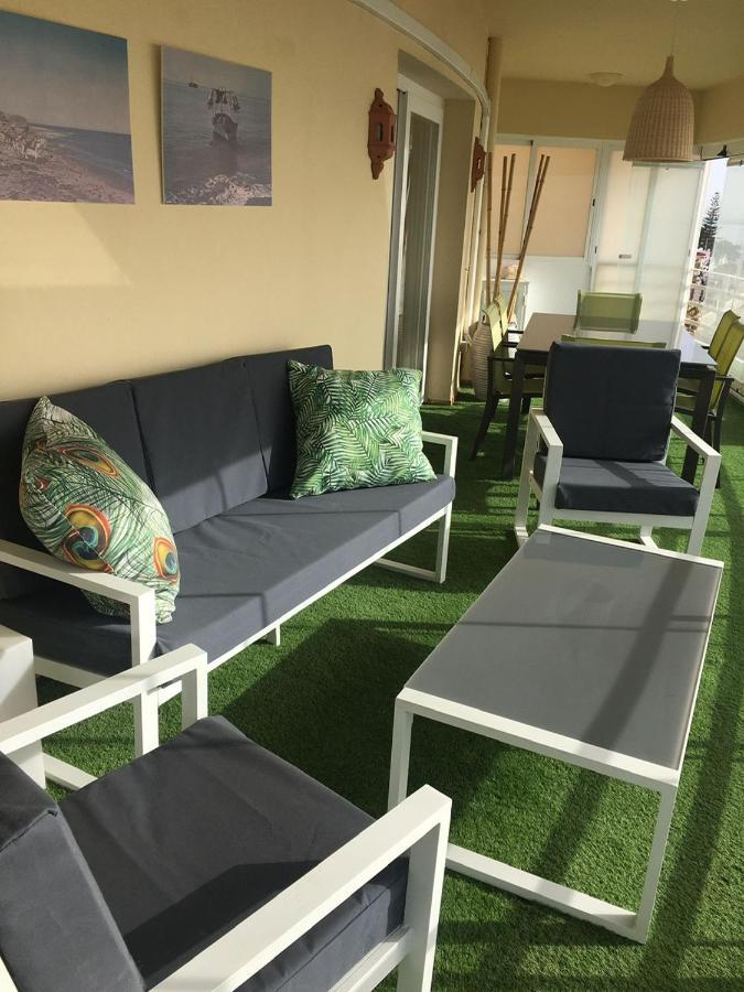 Apartamento En Primera Linea/Beachfront Apartment Fuengirola Dış mekan fotoğraf