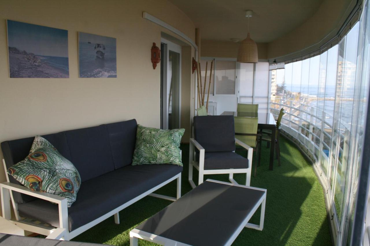 Apartamento En Primera Linea/Beachfront Apartment Fuengirola Dış mekan fotoğraf