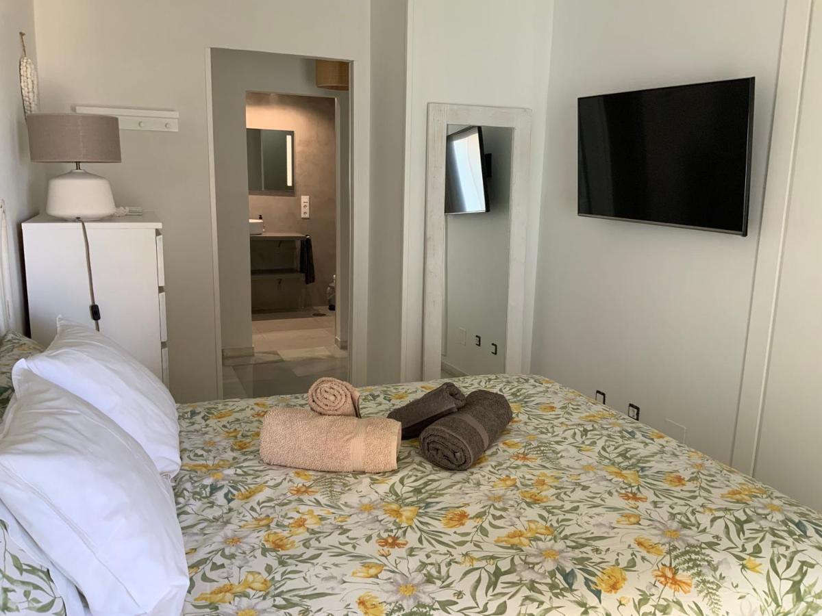 Apartamento En Primera Linea/Beachfront Apartment Fuengirola Dış mekan fotoğraf