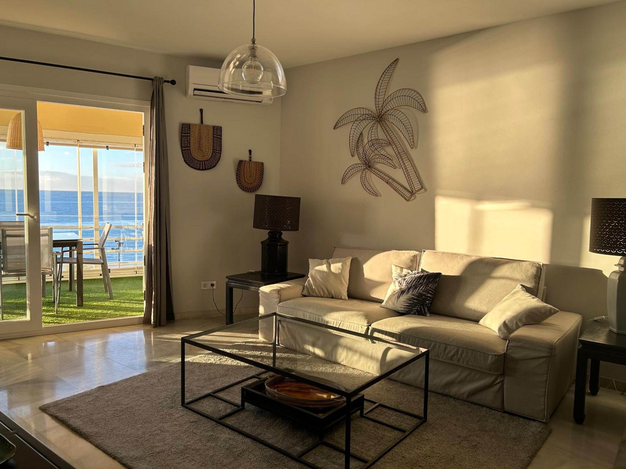 Apartamento En Primera Linea/Beachfront Apartment Fuengirola Dış mekan fotoğraf