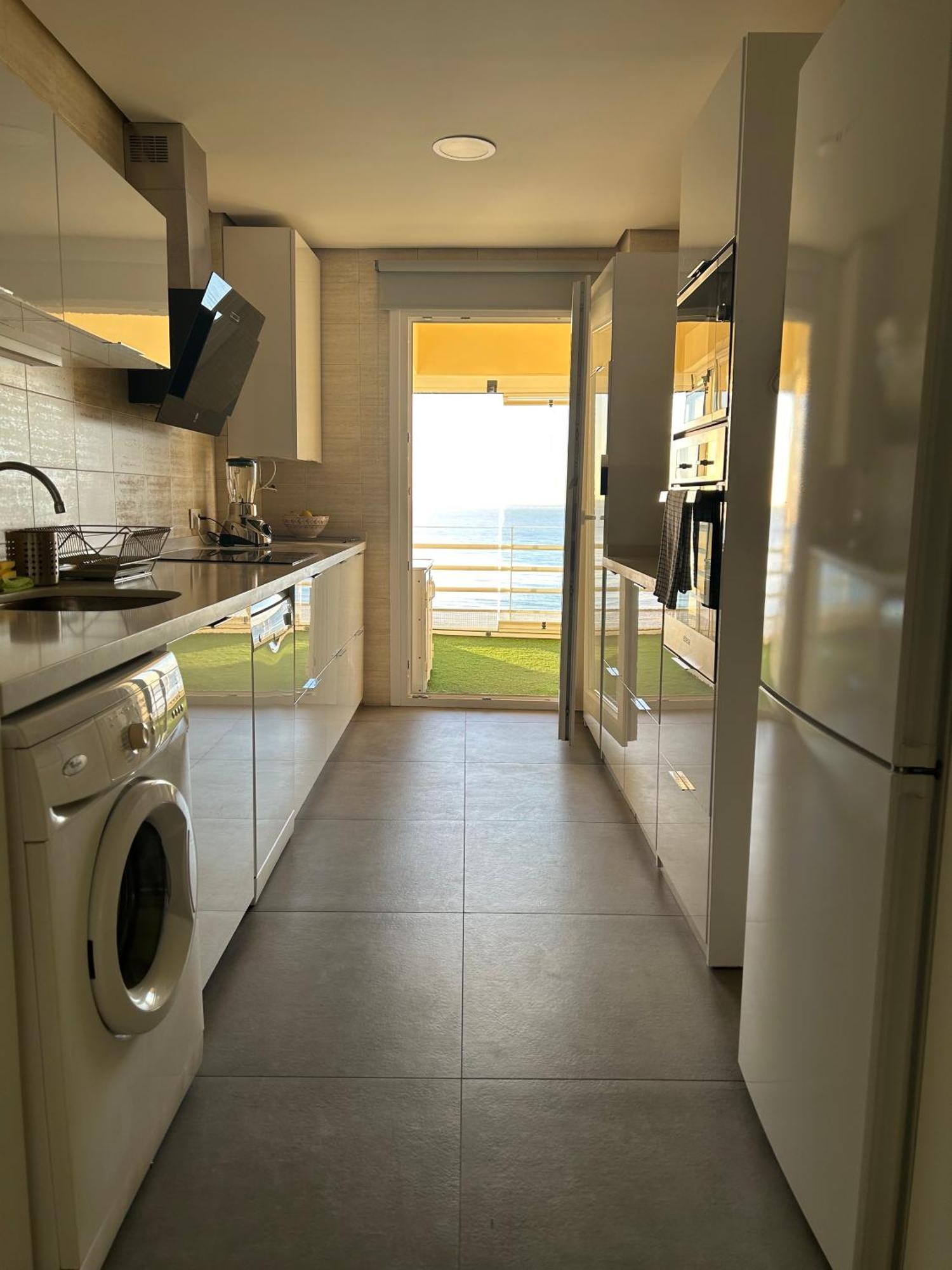 Apartamento En Primera Linea/Beachfront Apartment Fuengirola Dış mekan fotoğraf