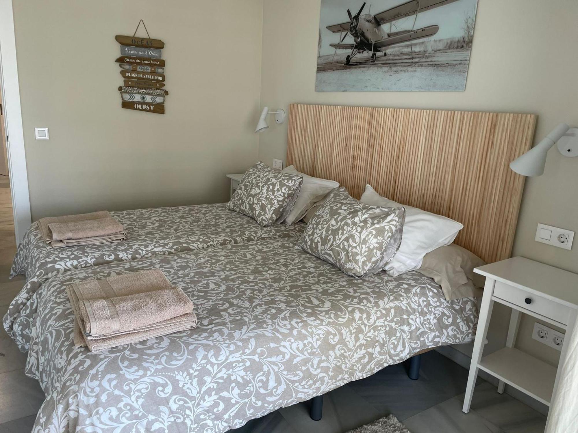 Apartamento En Primera Linea/Beachfront Apartment Fuengirola Dış mekan fotoğraf